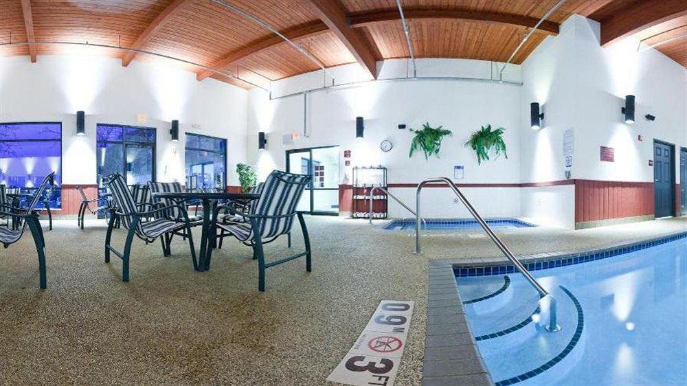 Hotel Express & Minneapolis - West End By Ihg 2*