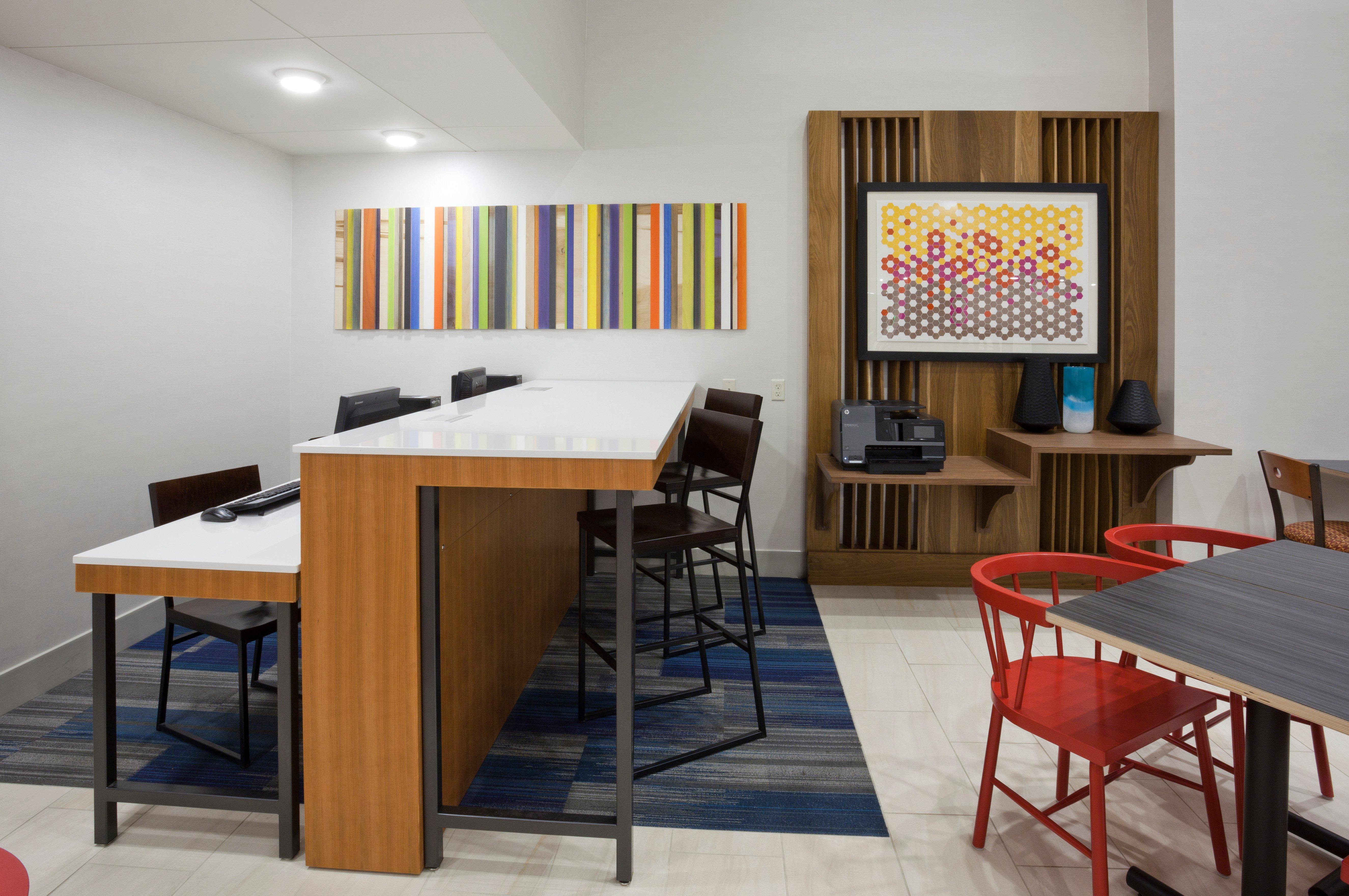 Express & Minneapolis - West End By Ihg Hotel 2*