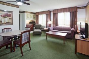 Express & Minneapolis - West End By Ihg 2*