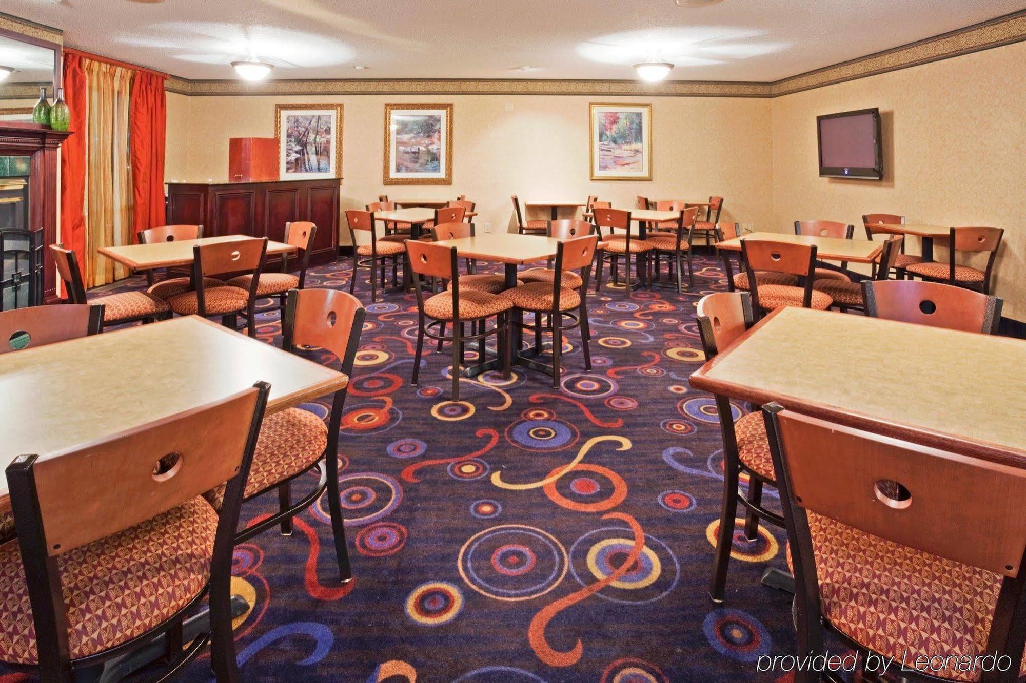 Express & Minneapolis - West End By Ihg 2*