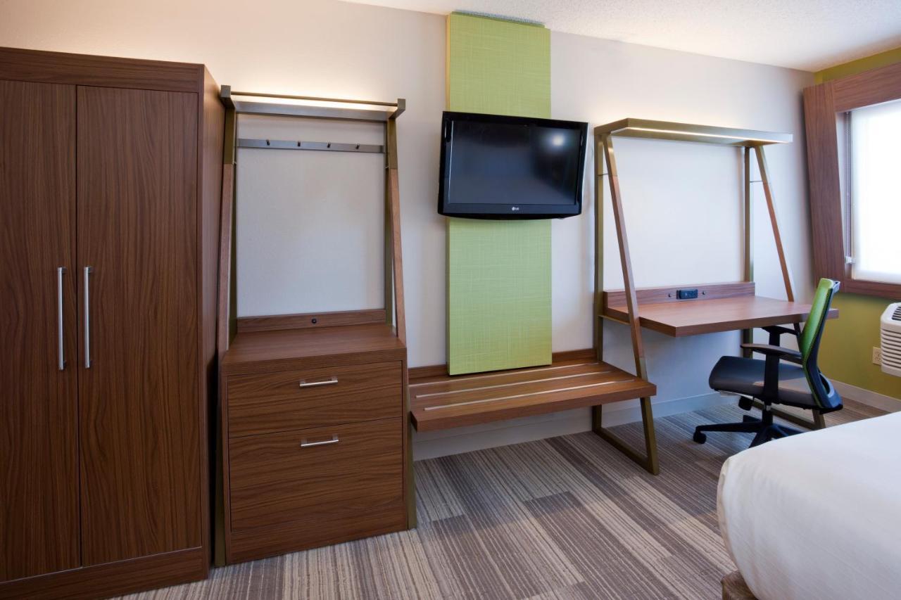 Express & Minneapolis - West End By Ihg Hotel 2*