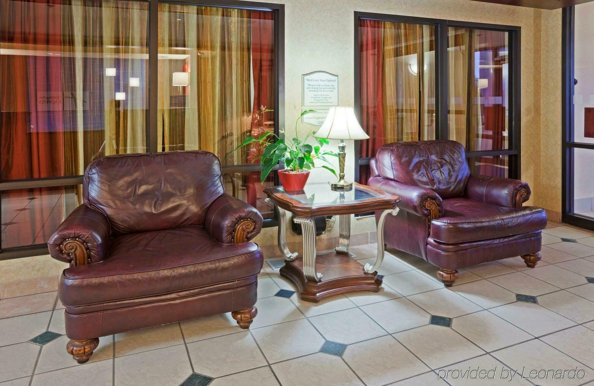 Hotel Express & Minneapolis - West End By Ihg 2*